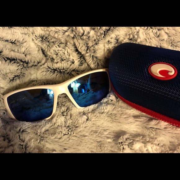 Costa Sunglasses - Picture 1 of 3